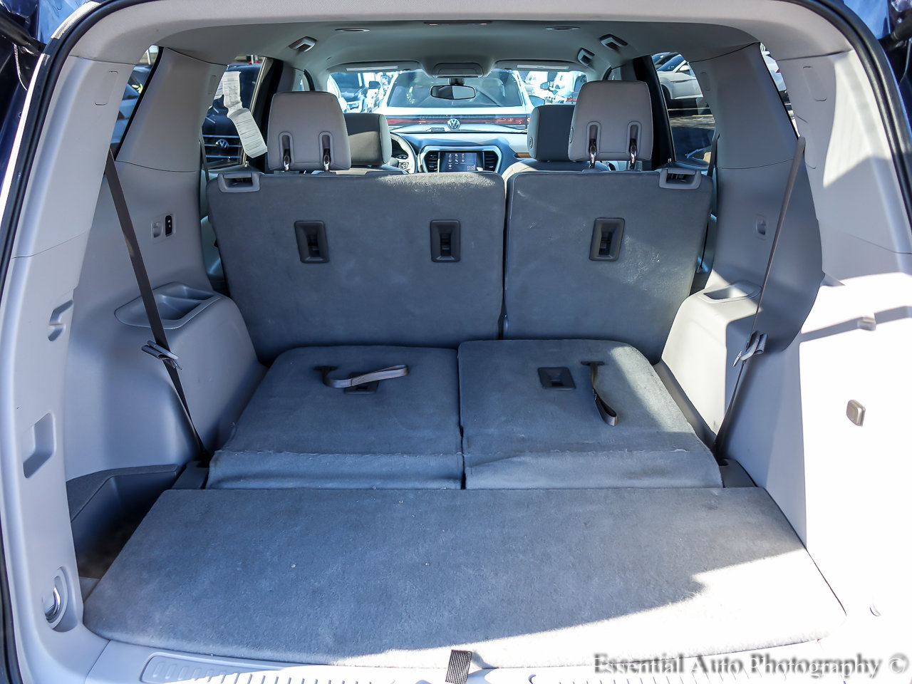 2018 GMC ACADIA - Image 18