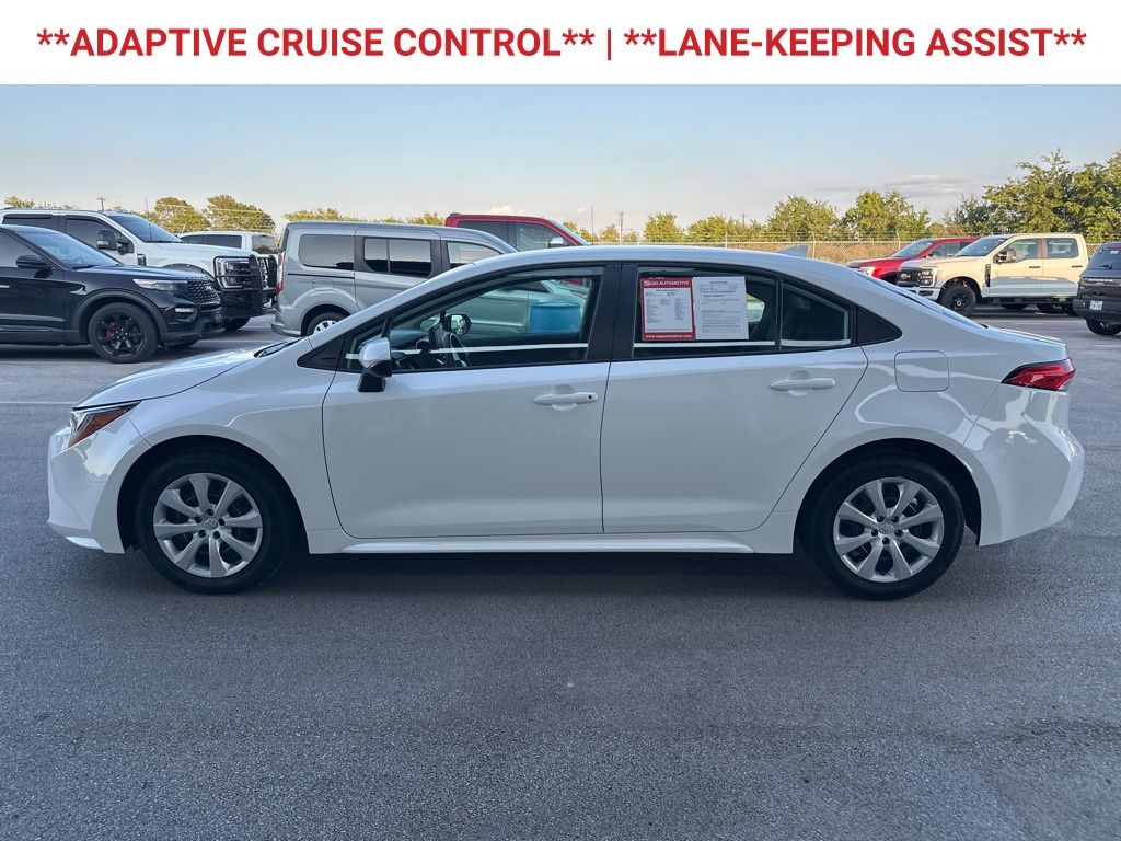 2022 Toyota Corolla LE photo 4