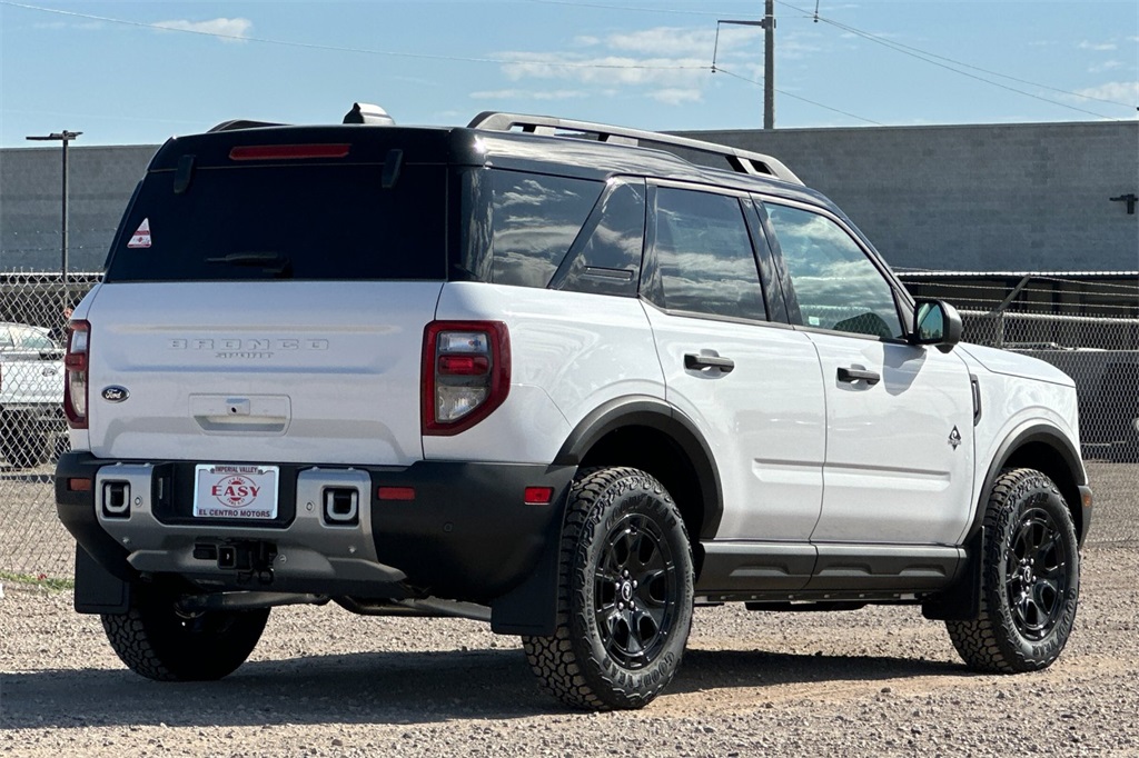 2025 Ford Bronco Sport Outer Banks photo 4