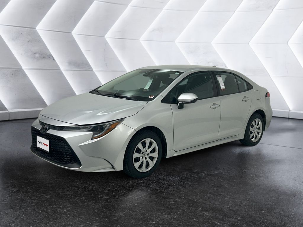 2022 Toyota Corolla LE photo 3