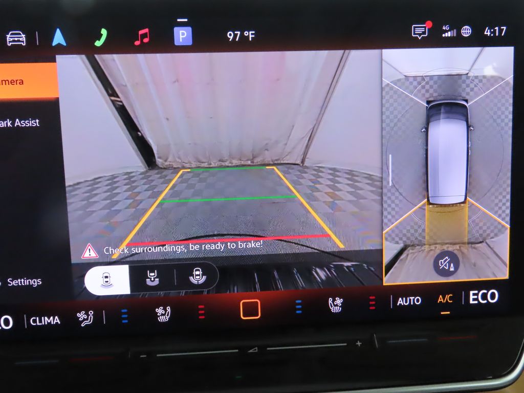 2025 Volkswagen ID. Buzz Pro Plus photo 15
