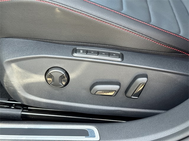 2025 Volkswagen Jetta GLI 2.0T Autobahn photo 23