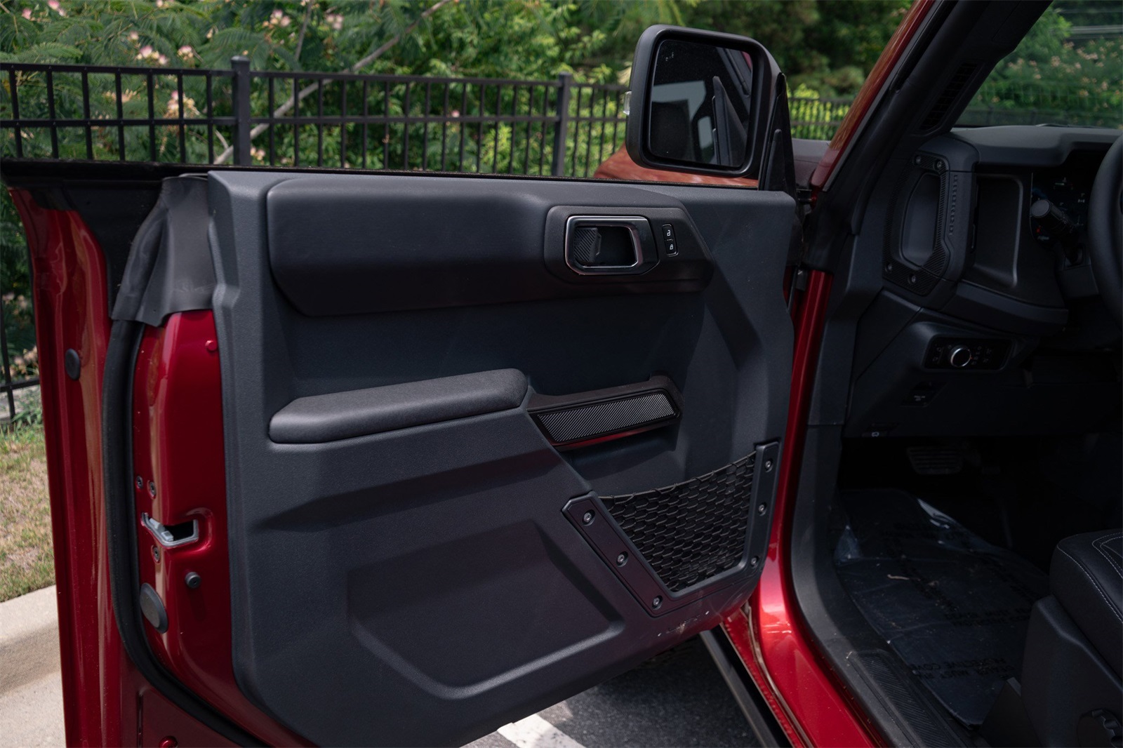 2025 Ford Bronco Badlands photo 15