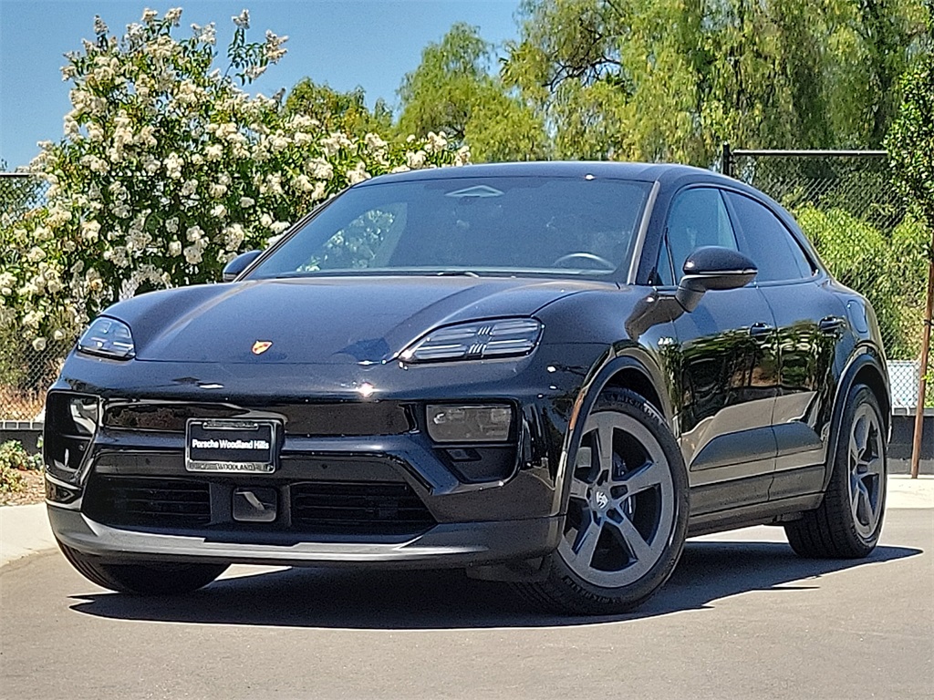 Used 2025 Porsche Macan Electric Loaner 