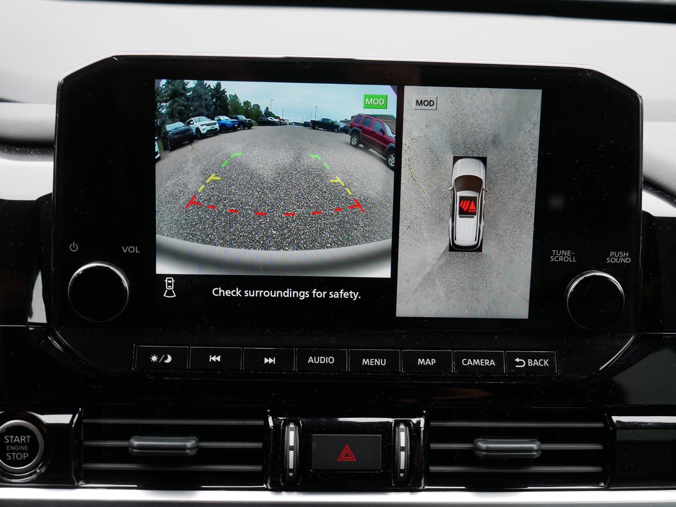 2024 Nissan Pathfinder SL photo 27