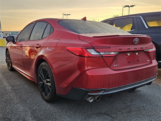 2025 Toyota Camry SE photo 4