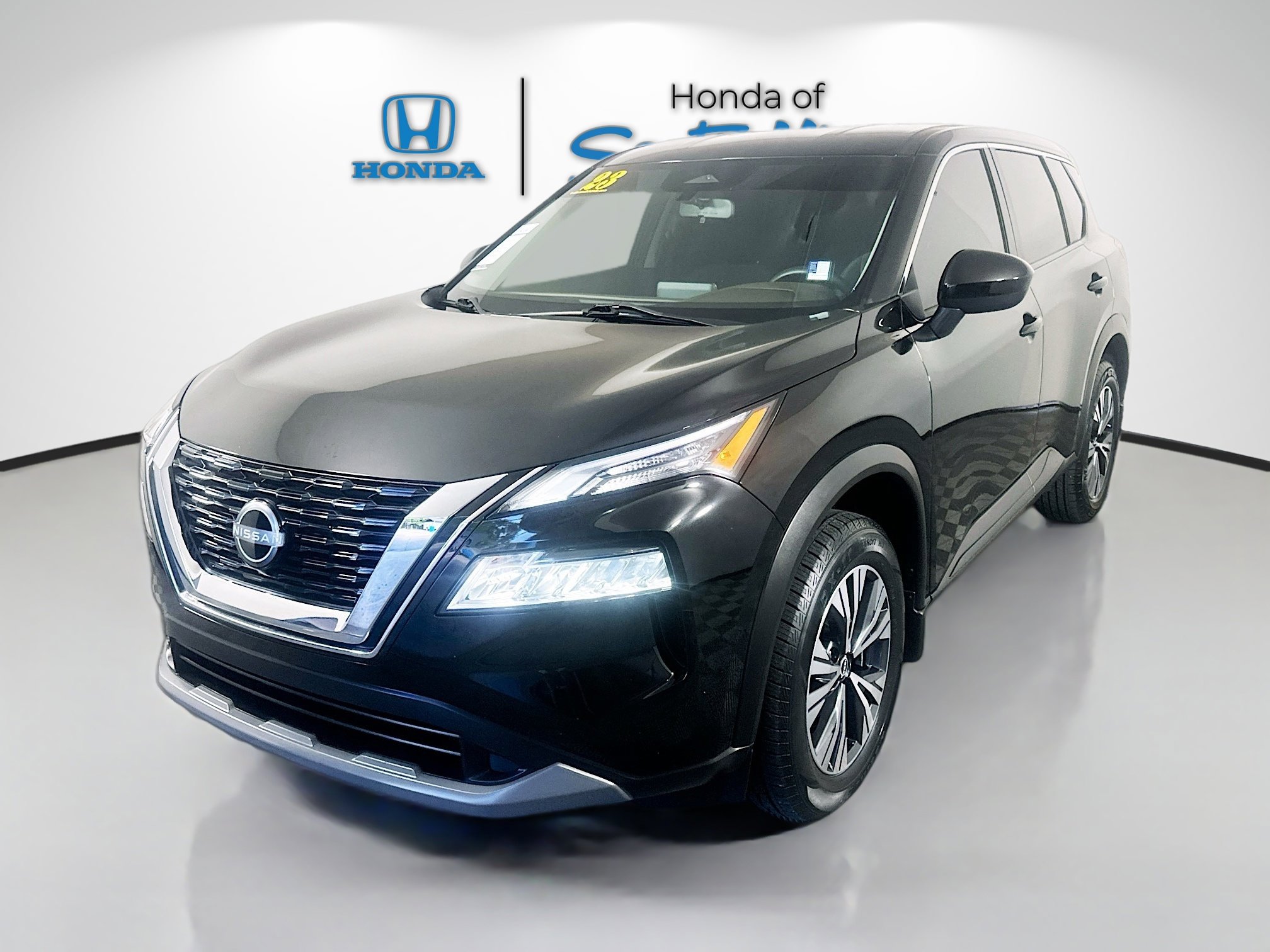 2023 Nissan Rogue SV photo 3