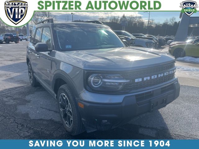 2025 Ford Bronco Sport Outer Banks's photo