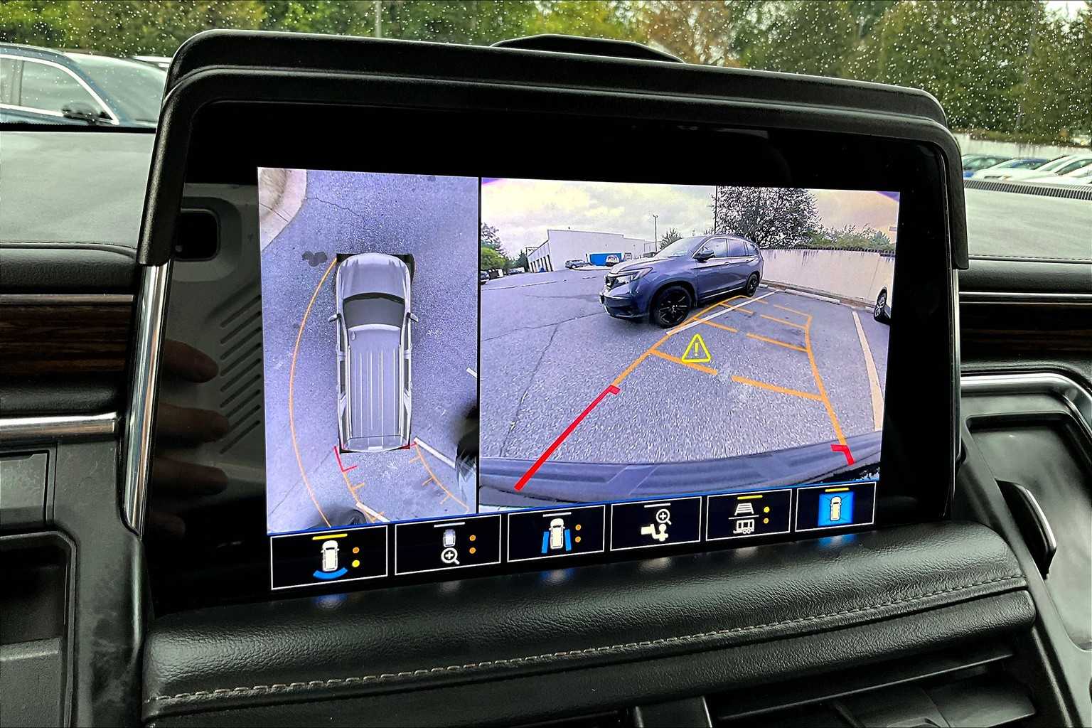 2021 Chevrolet Suburban High Country photo 26