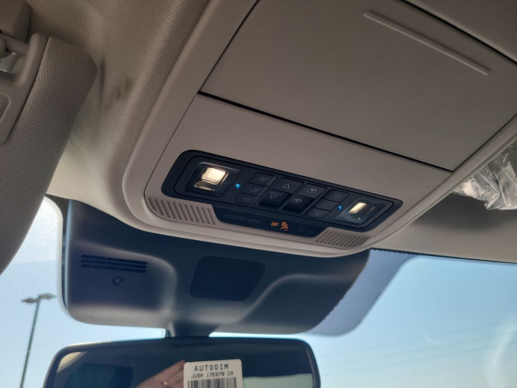 2025 Ford Expedition photo 21
