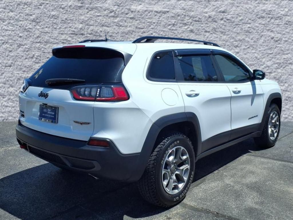 2022 Jeep Cherokee Trailhawk photo 2