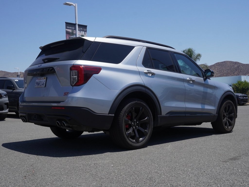 2024 Ford Explorer ST photo 3