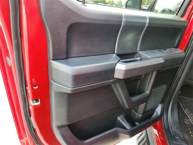 2020 Ford F-150 XLT photo 32