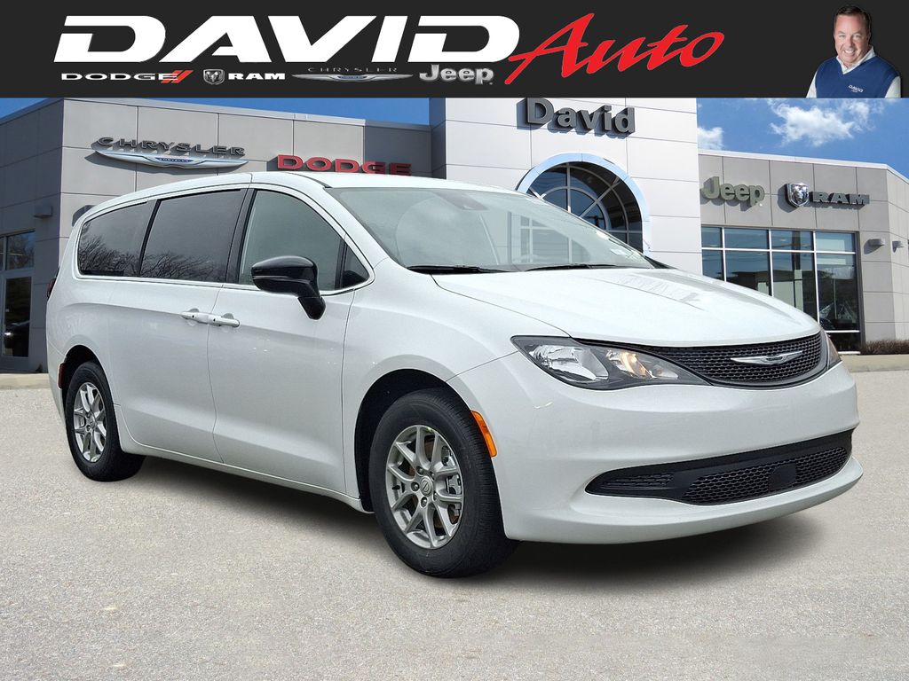 2026 Chrysler Voyager LX's photo