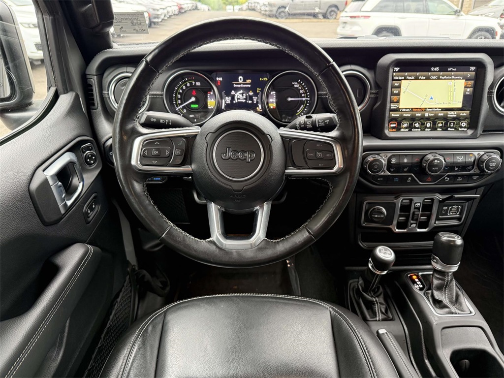 2023 Jeep Wrangler Sahara 4xe photo 16