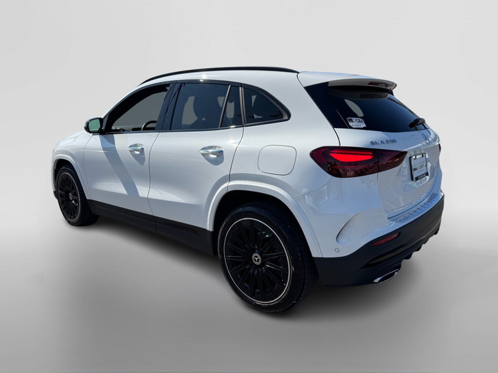 2025 Mercedes Benz GLA 250 photo 3