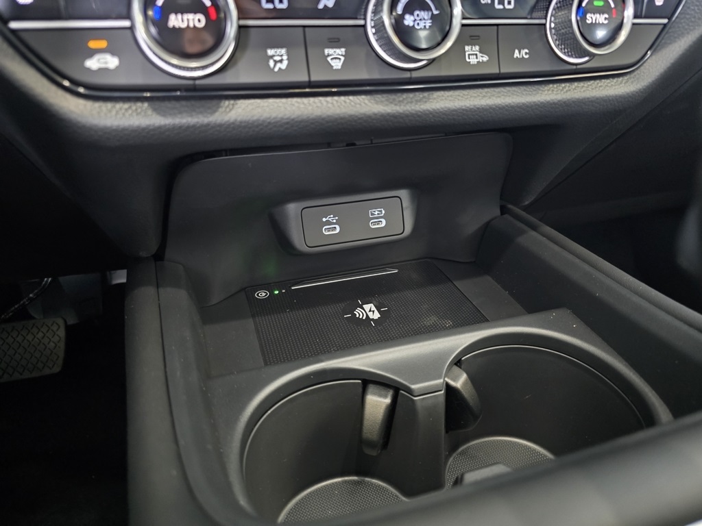2026 Honda HR-V EX-L photo 23