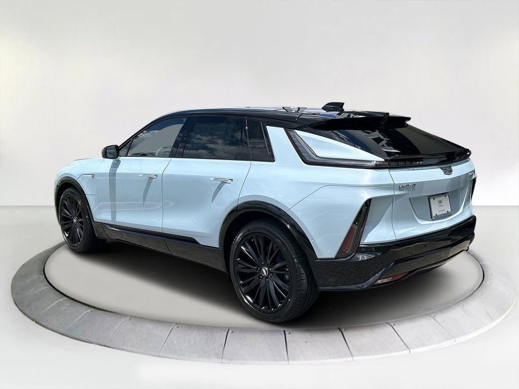 2025 Cadillac Lyriq Sport photo 3