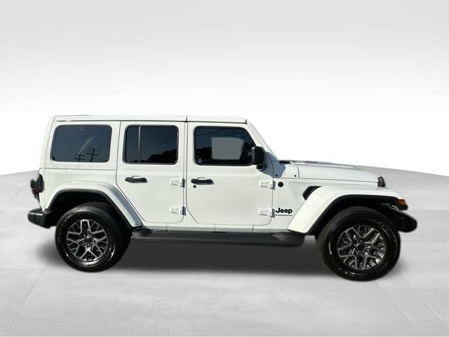 2025 Jeep Wrangler Sahara photo 2