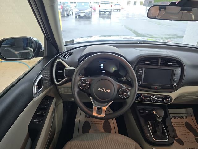 2024 Kia Soul LX photo 10