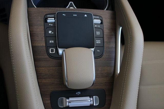 2026 Mercedes Benz GLS 450 4MATIC photo 27