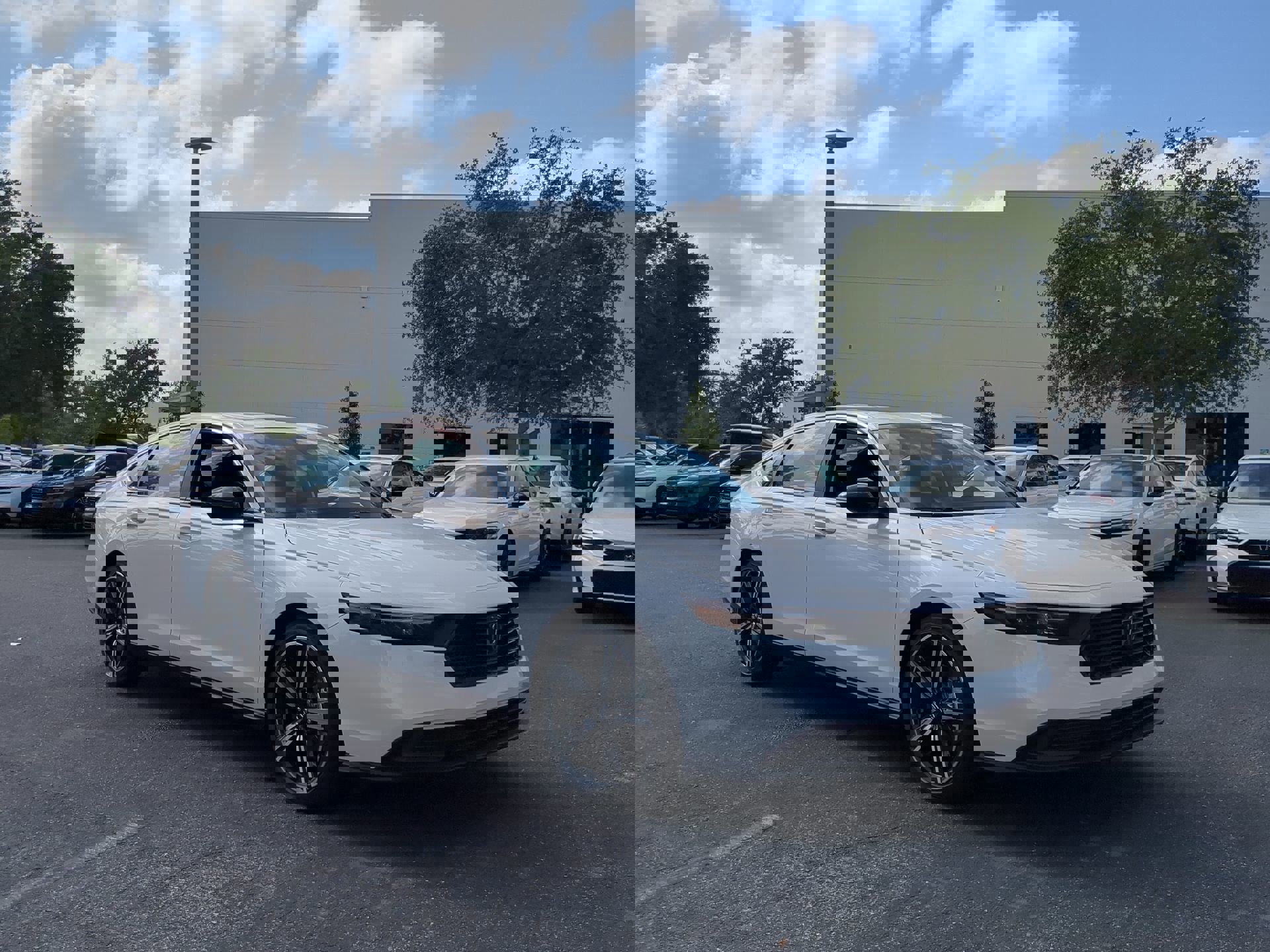 2025 Honda Accord Hybrid Sport photo 2