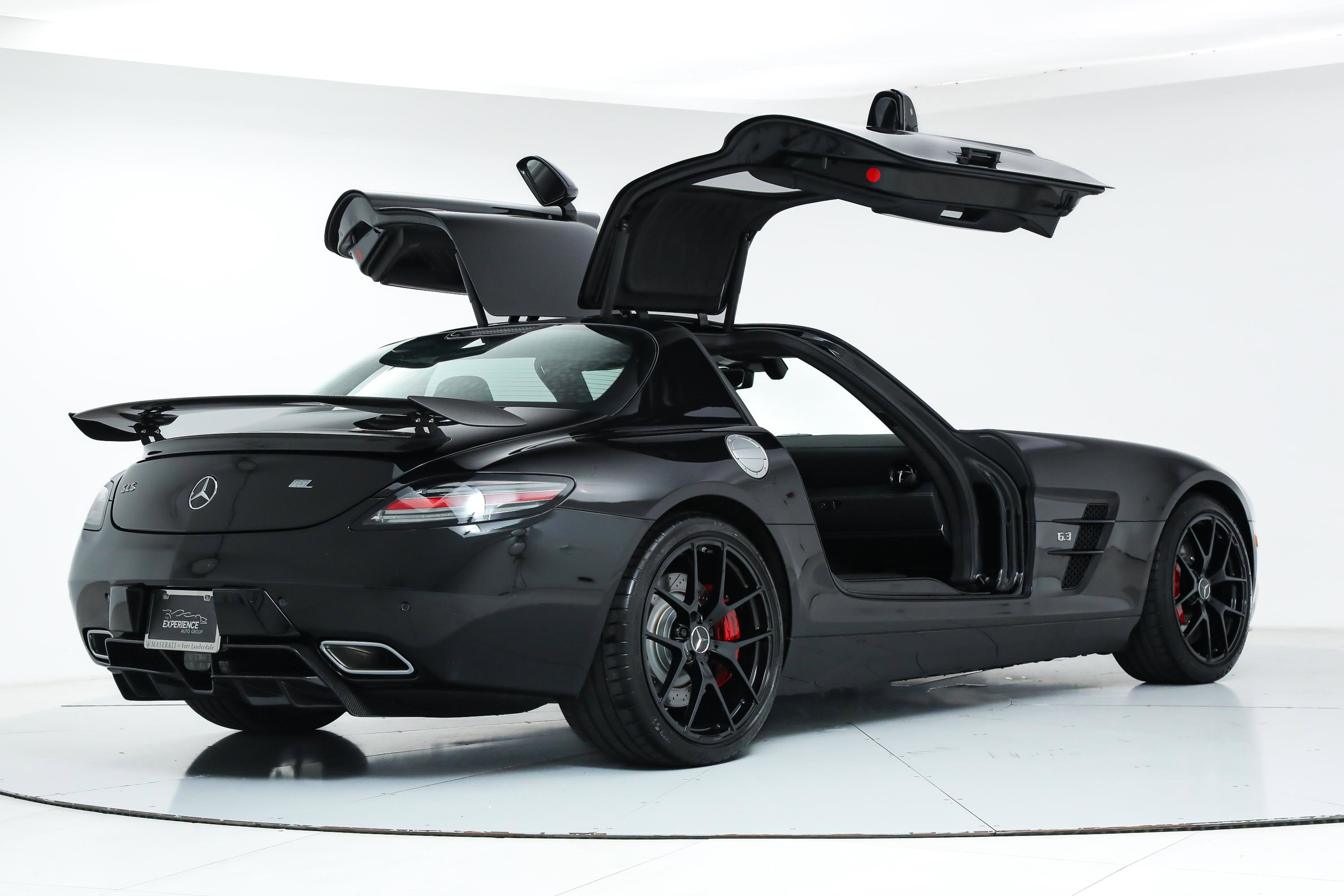 2015 Mercedes Benz SLS AMG photo 18