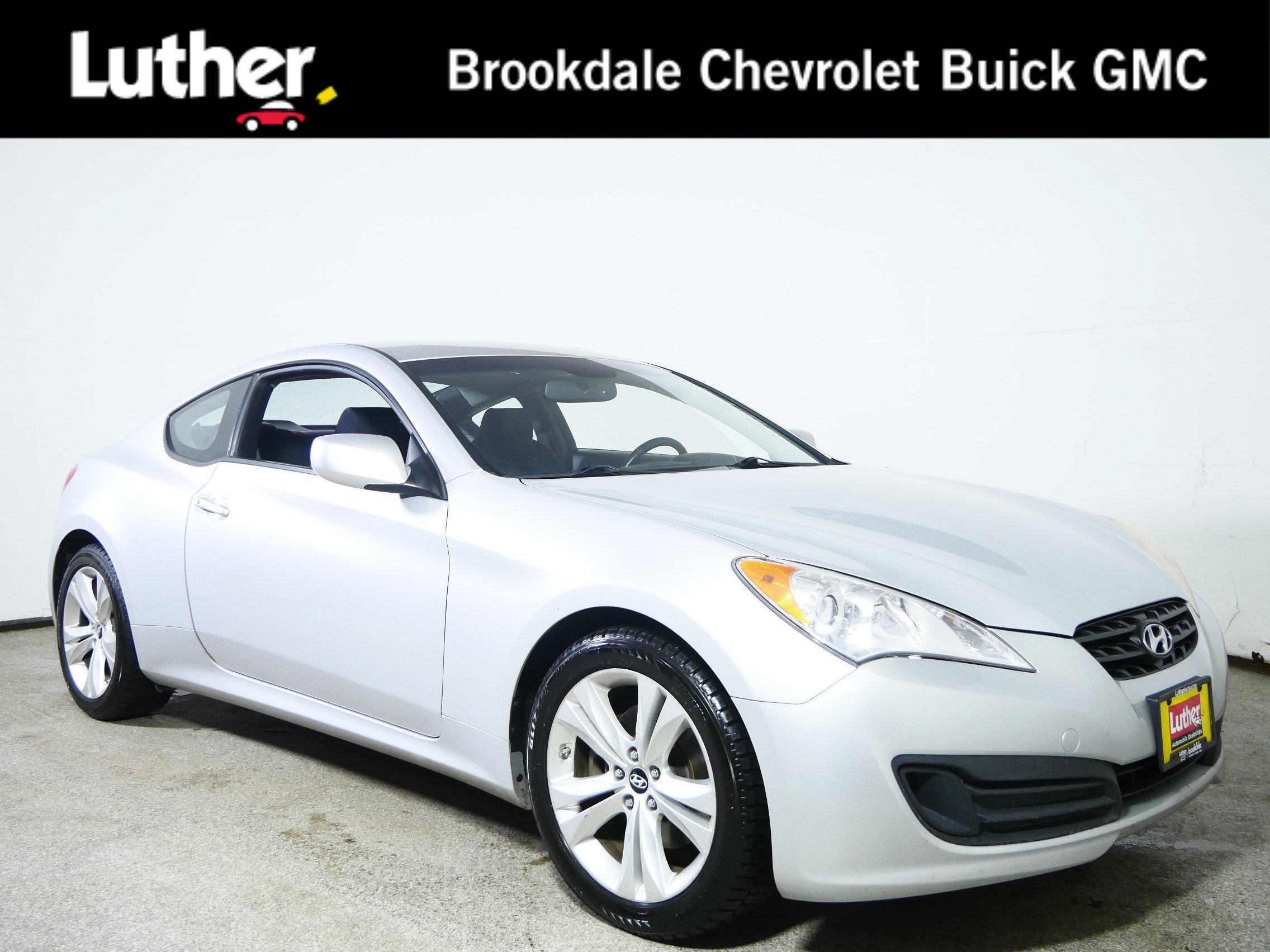 2010 Hyundai Genesis Coupe Premium's photo