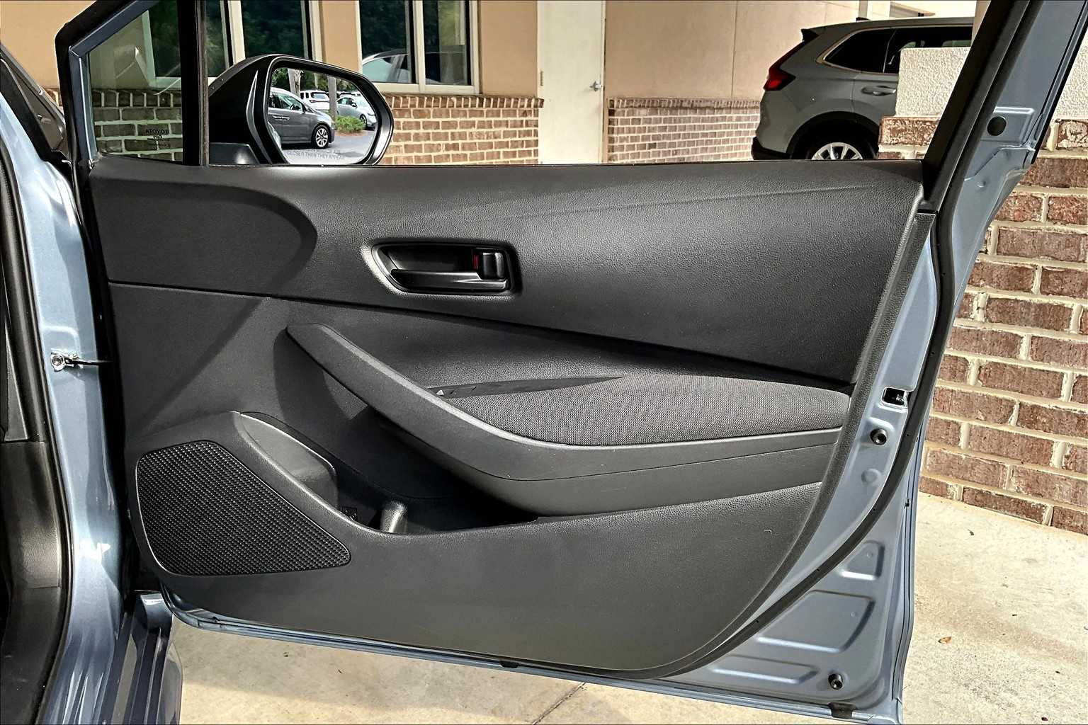 2024 Toyota Corolla LE photo 41