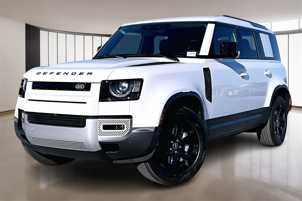 2025 Land Rover Defender S's photo