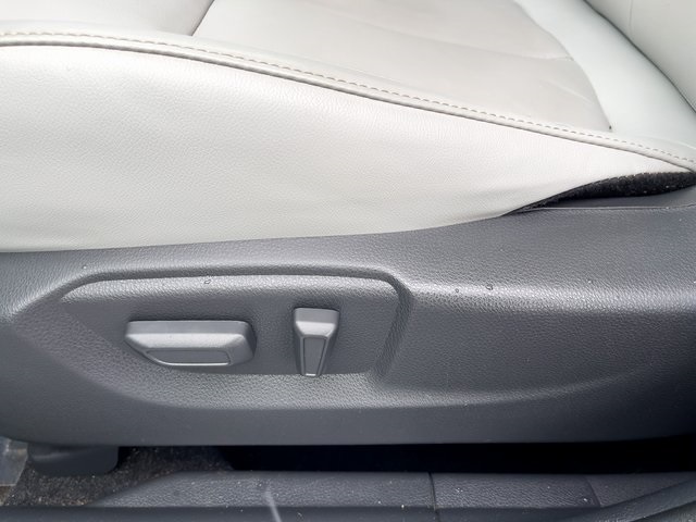 2024 Mitsubishi Eclipse Cross SEL photo 16