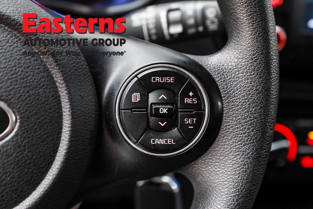 2021 Kia Soul LX photo 15