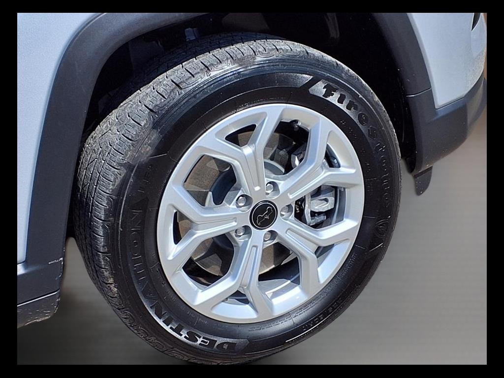 2025 Jeep Compass Sport photo 10