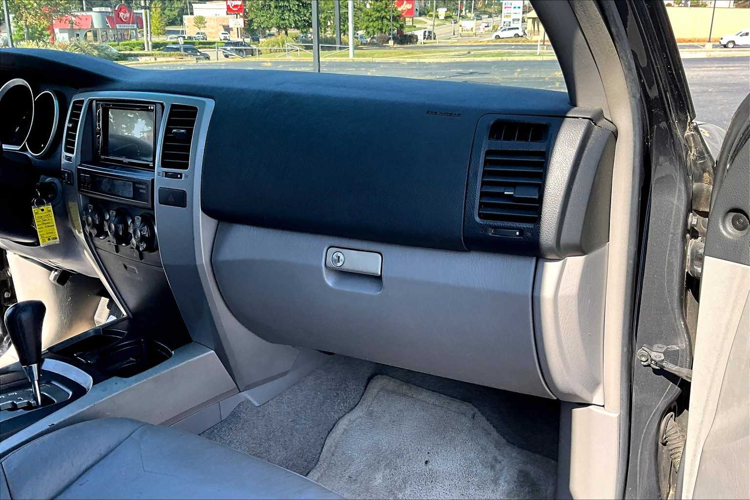 2007 Toyota 4Runner SR5 photo 15