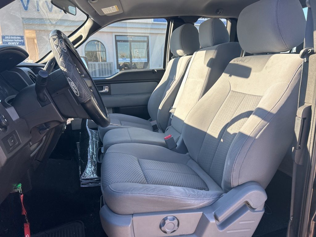 2014 Ford F-150 STX photo 21