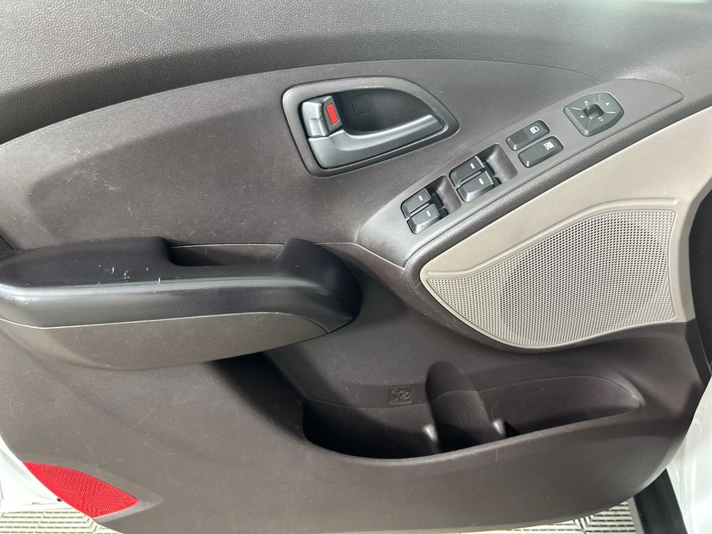 2015 Hyundai Tucson GLS photo 11