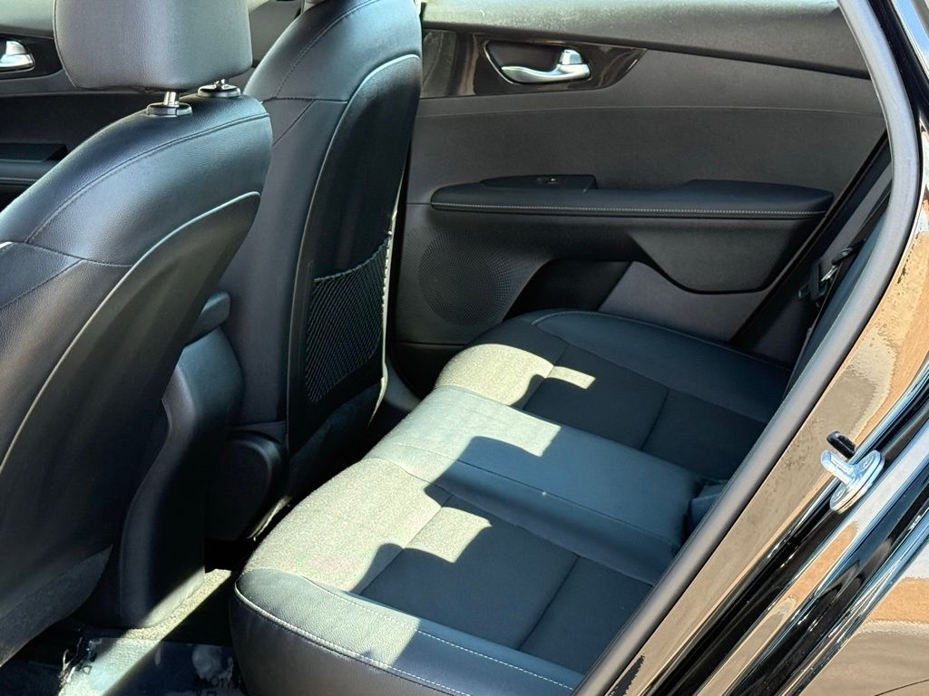 2023 Kia Forte GT-Line photo 8