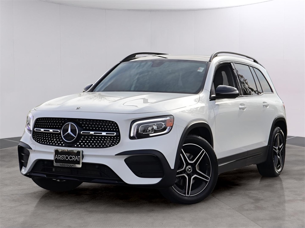 2021 Mercedes-Benz GLB Base's photo
