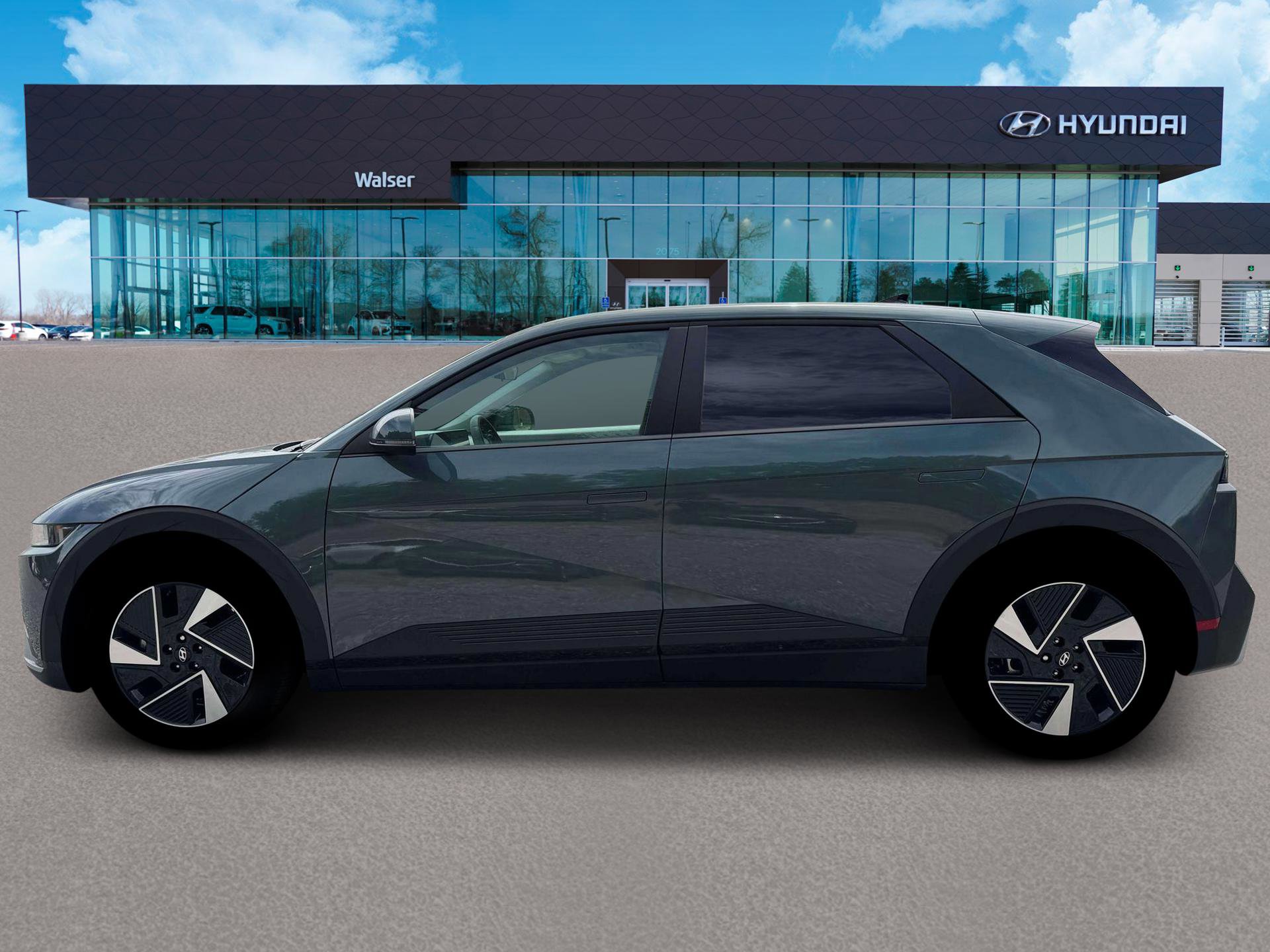 2026 Hyundai Ioniq 5 SE photo 3