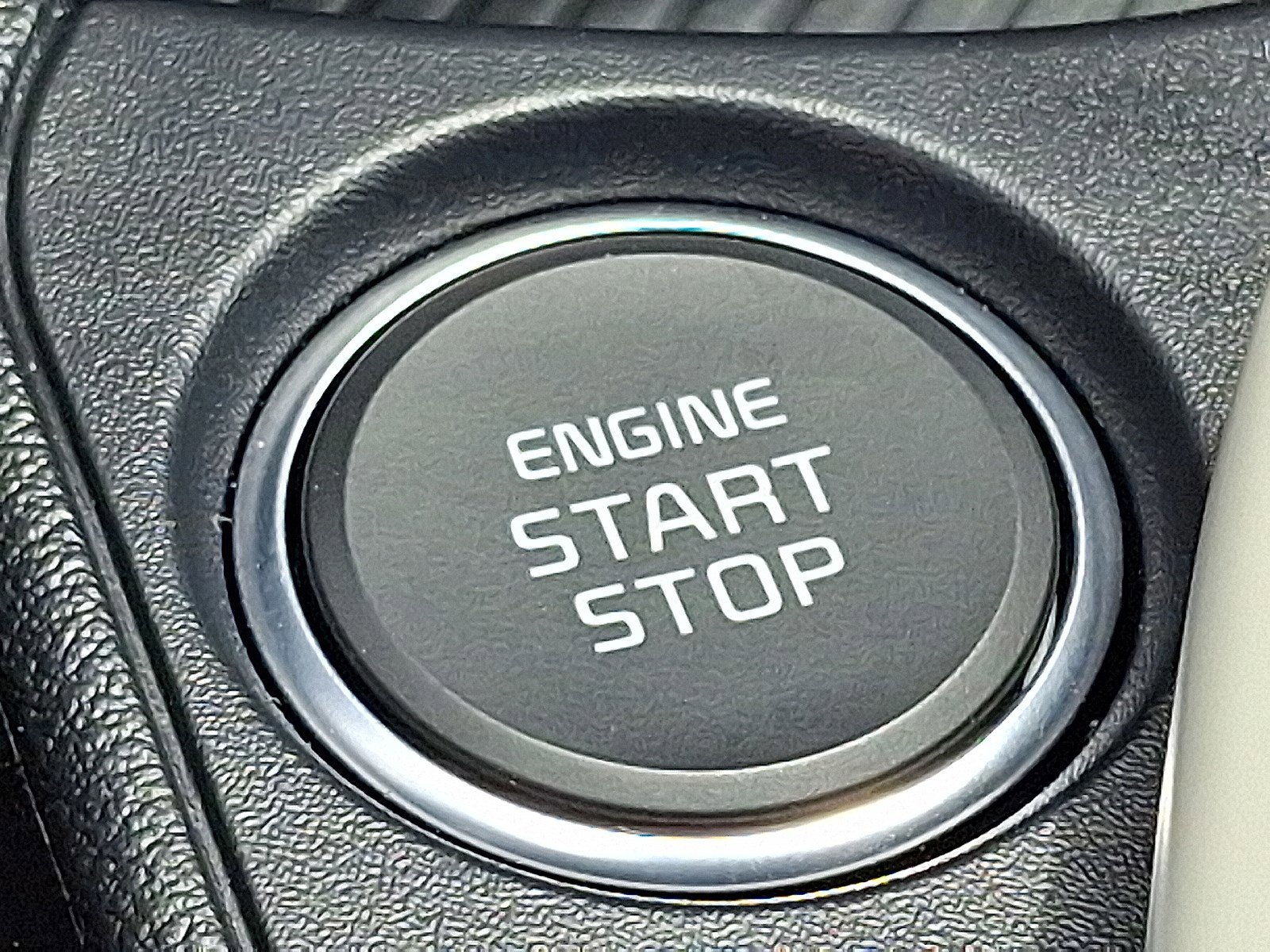 2025 Kia K4 GT-Line photo 19