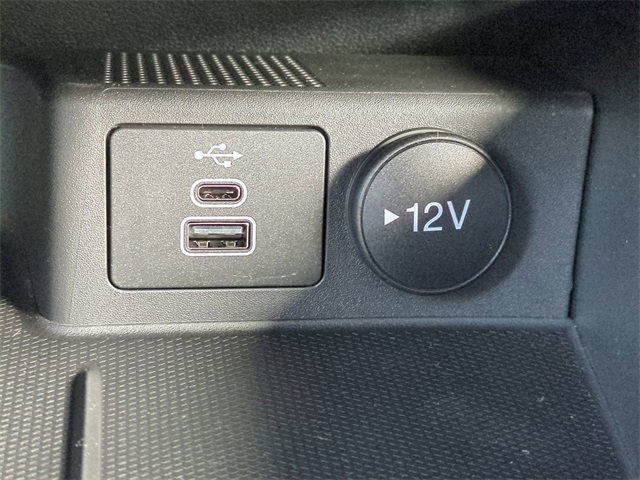 2026 Ford Escape ST-Line photo 18