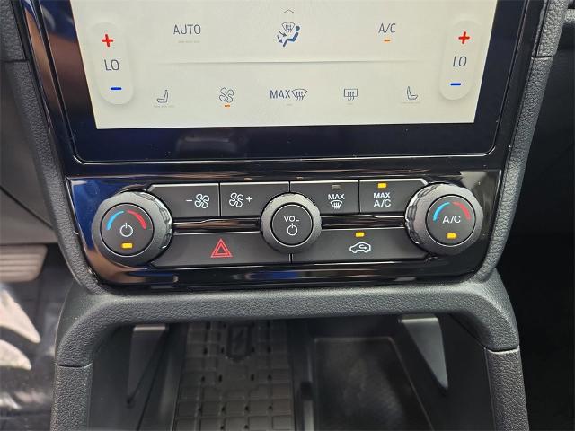 2025 Ford Ranger XLT photo 13