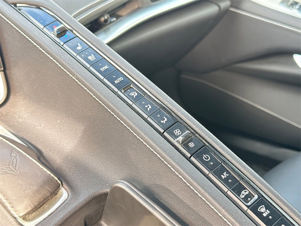 2023 Chevrolet Corvette Stingray 2LT photo 8