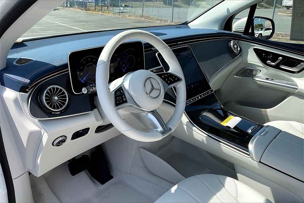 2026 Mercedes Benz EQE SUV 4MATIC photo 4