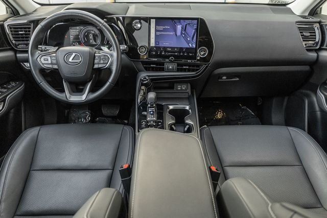 2022 Lexus NX 350h photo 4