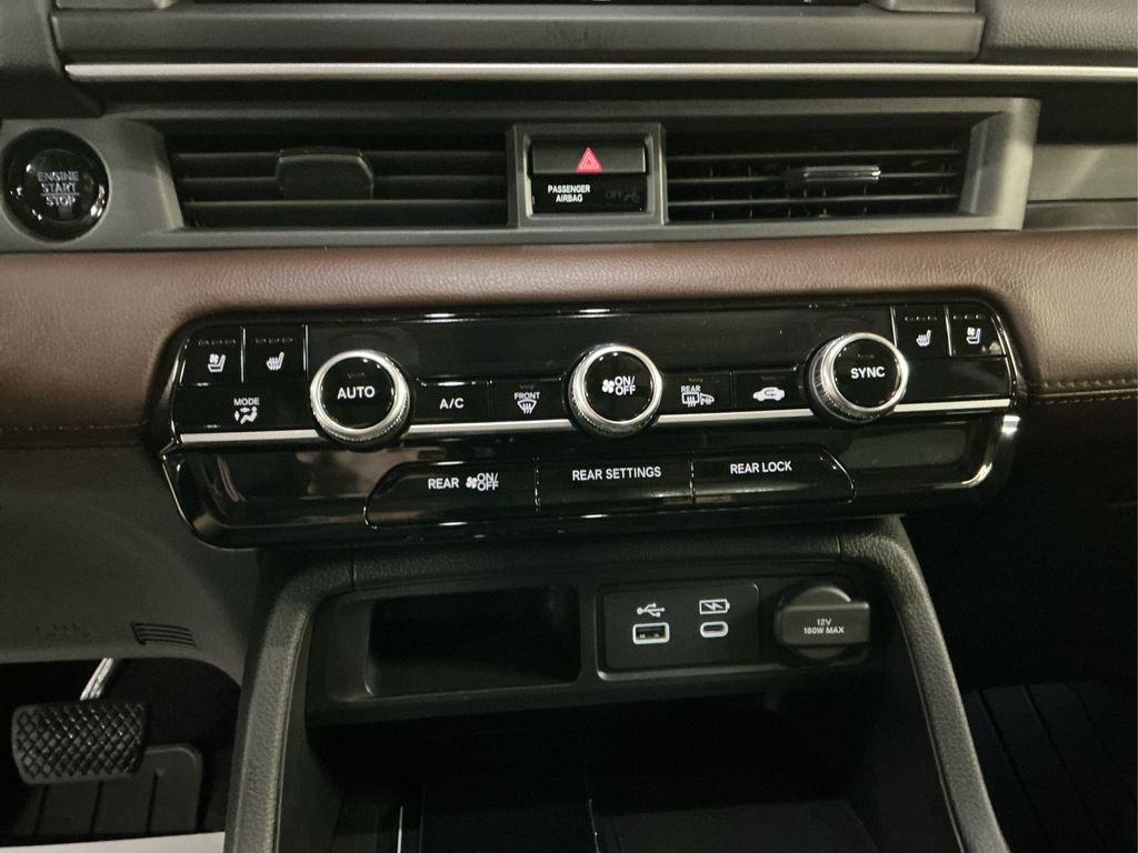 2023 Honda Pilot Elite photo 18