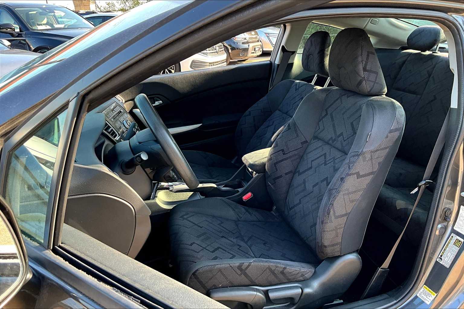 2013 Honda Civic LX photo 6
