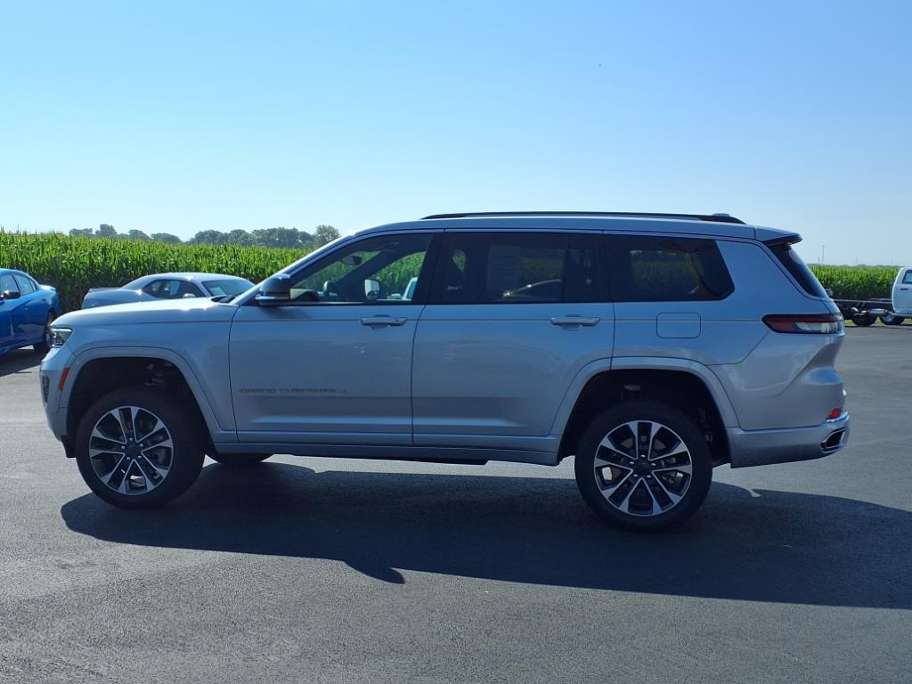 2022 Jeep Grand Cherokee Overland photo 17