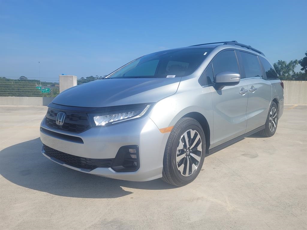 2026 Honda Odyssey EX-L photo 3
