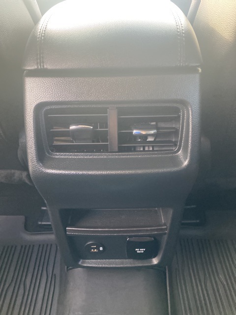 2022 Ford Edge SEL photo 37